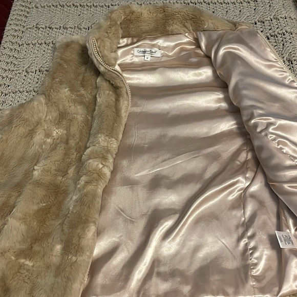 Coldwater‎ Creek Faux Fur Sleeveless Vest with 2 pockets, Women’s Sz M Tan Gold - Picture 8 of 9